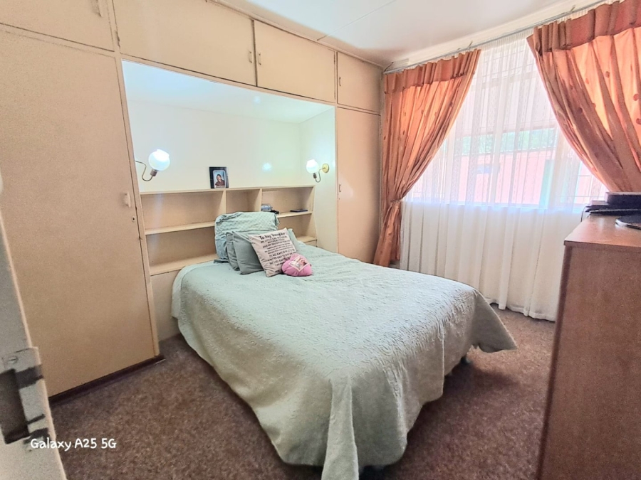 4 Bedroom Property for Sale in Sasolburg Ext 4 Free State